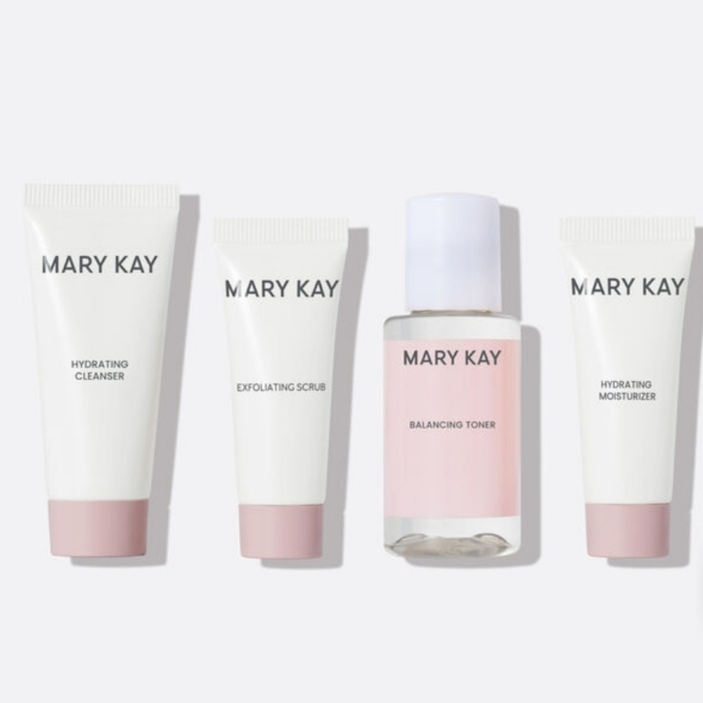 💝NIB Mary Kay Hydrating Go Set💝